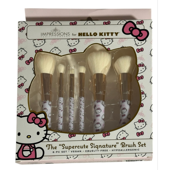 New Impressions Vanity Hello Kitty 6-PC Brush Set White Pink - Picture 2 of 4